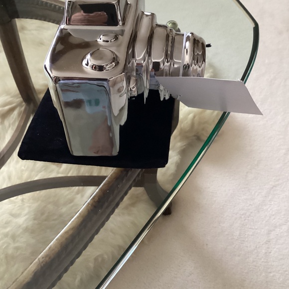 Camera Decor - Picture 2 of 5